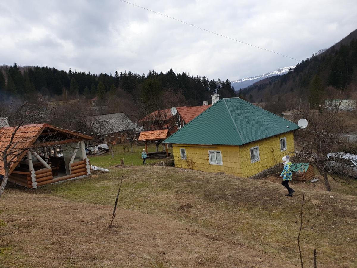 Садиба Під Гострою Zhdeniievo Buitenkant foto